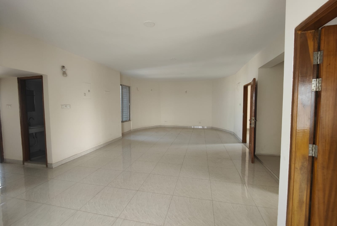 2085 sft ready luxury apartment in Bashundhara